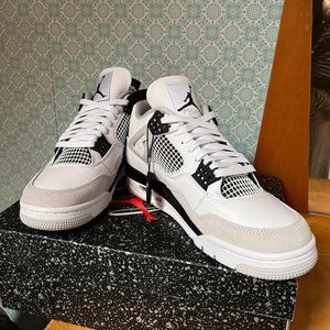 Air Jordan 4 retro military black